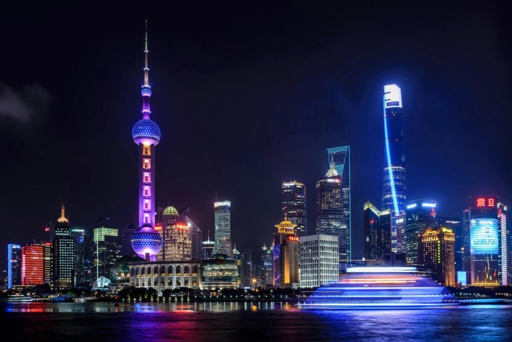 Top 10 Must-Visit Attractions in Shanghai 2024 – A Traveler’s Guide